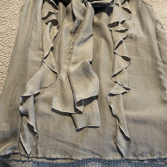 LOFT charcoal grey sleeveless top - Picture 3 of 4